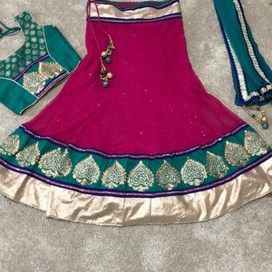 Girls Indian dress/lehenga